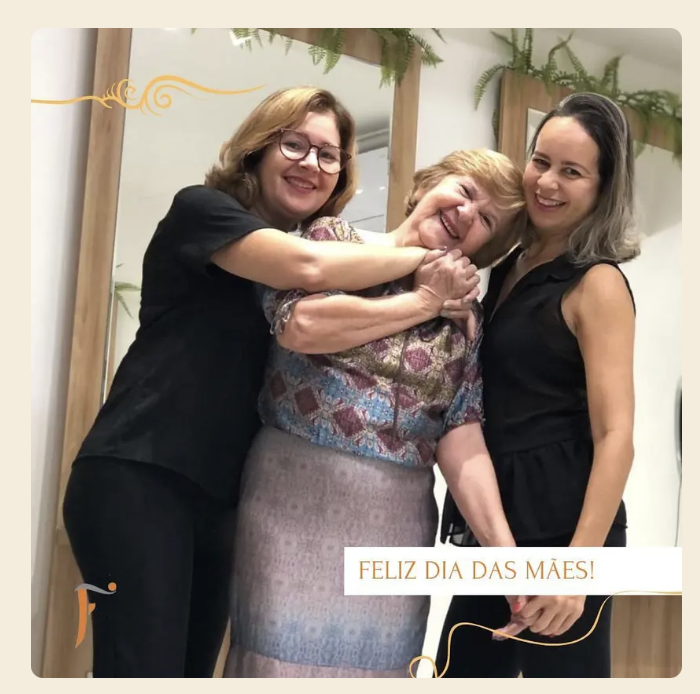 Dona Salete, Adriana e Alba