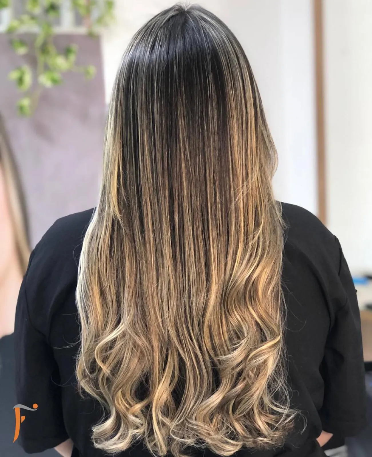 Crespo natural → loiro iluminado, depois